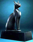 Qui est Bastet, la Déesse Égyptienne des Chats ?