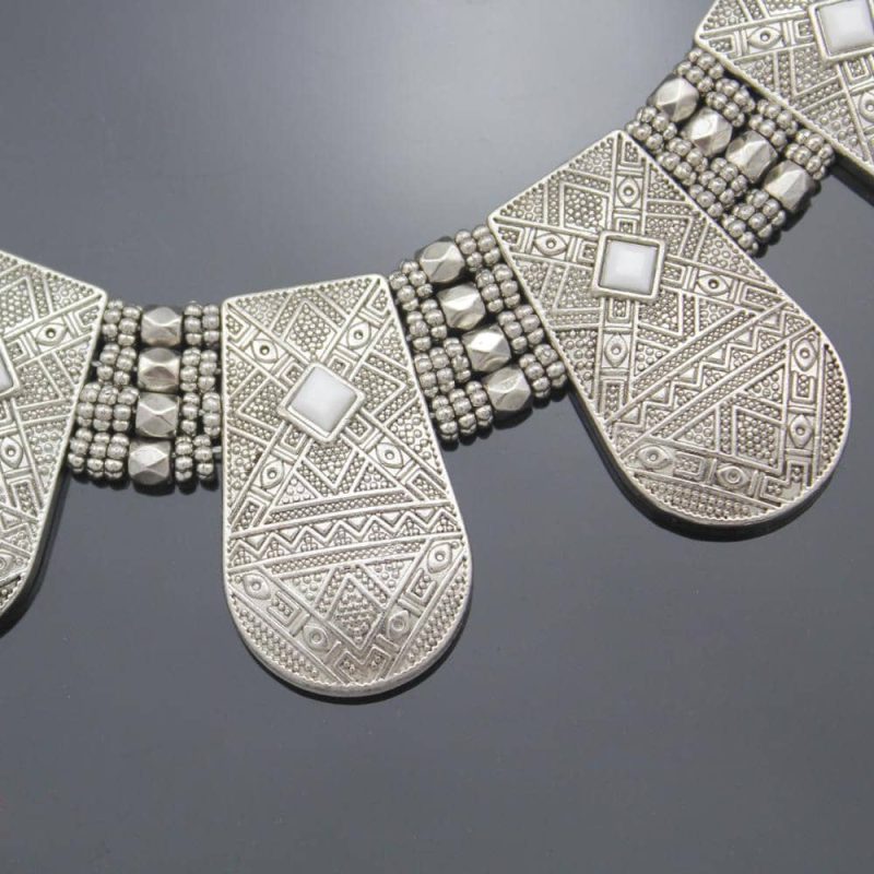 Collier  Nefertiti Pendentif - Bijoux-egyptiens.fr