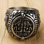 Bague Egyptienne  Hiéroglyphe d'Horus Homme - Bijoux-egyptiens.fr